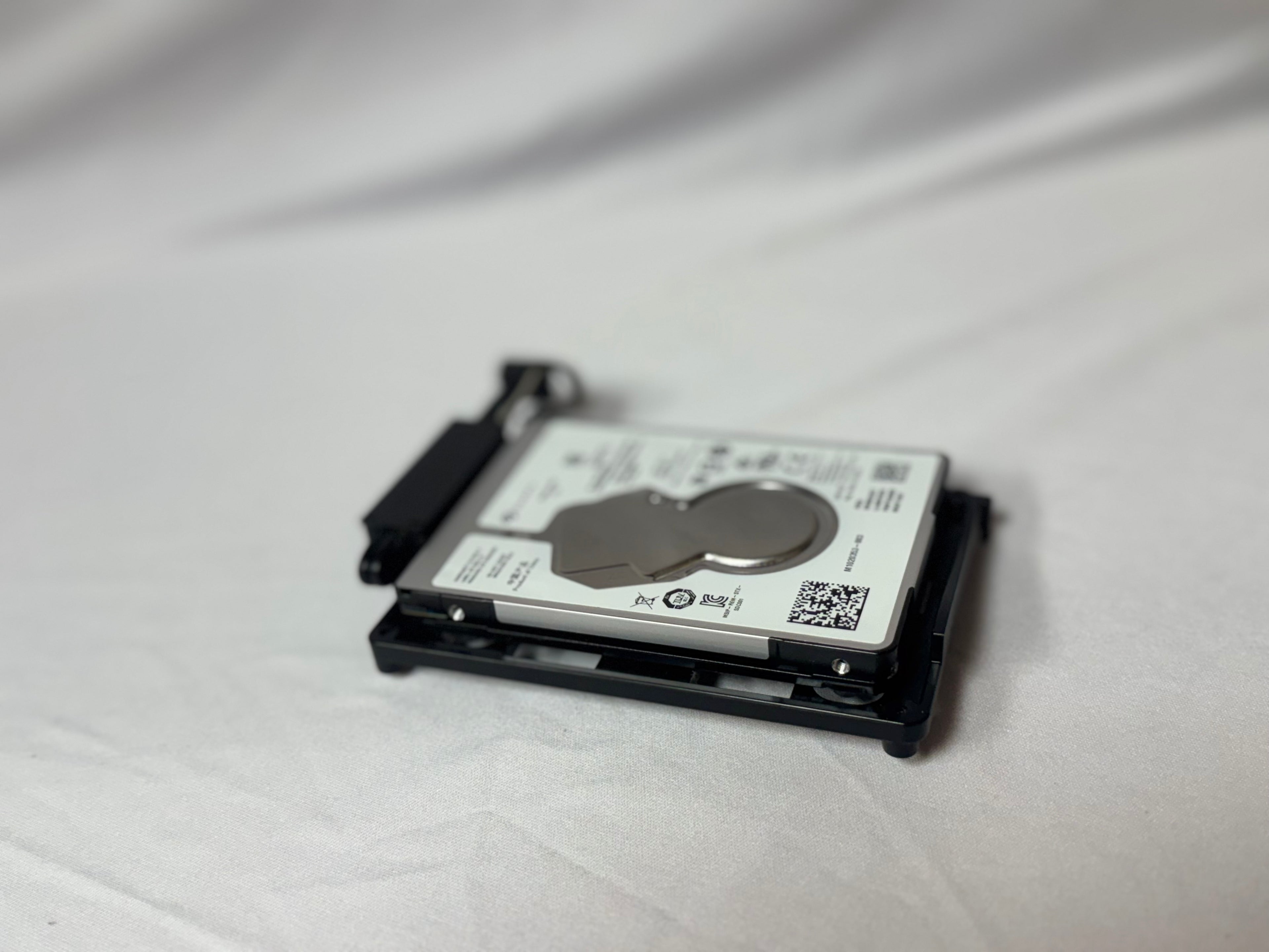 Xbox One X OEM 1TB Hard Drive With Install Bracket Replacement